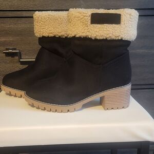Women's New Ankle Booties Size 8